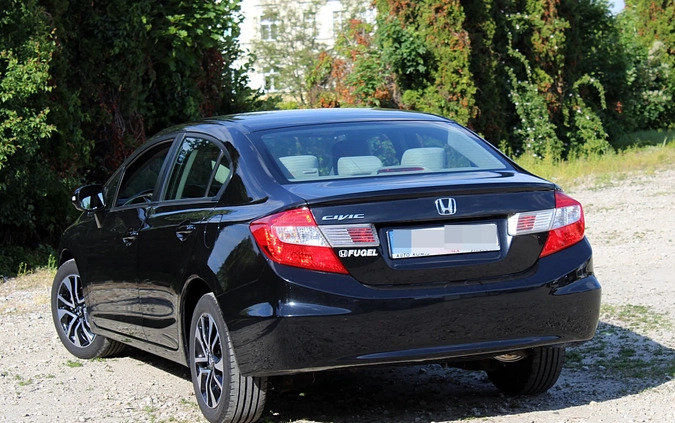 Honda Civic cena 48900 przebieg: 130000, rok produkcji 2016 z Pruszków małe 154